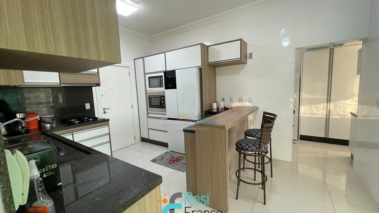 Apartamento para alquiler de vacaciones em Itapema (Meia Praia Segunda Quadra Mar)