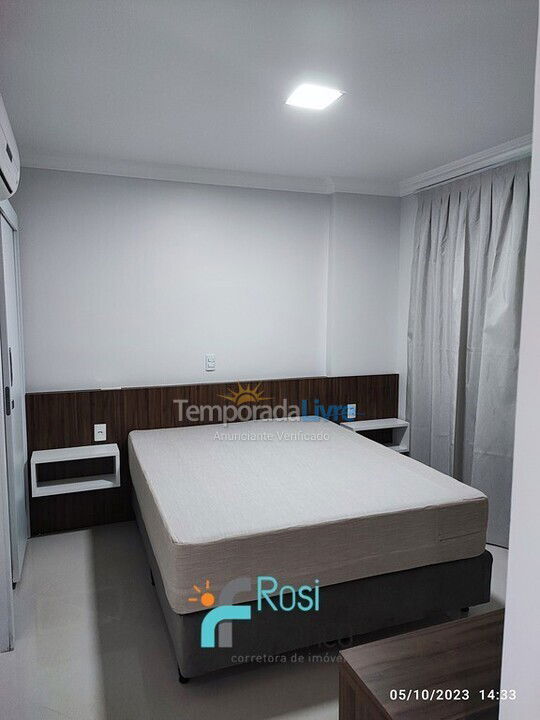 Apartamento para aluguel de temporada em Itapema (Meia Praia Quadra do Mar)