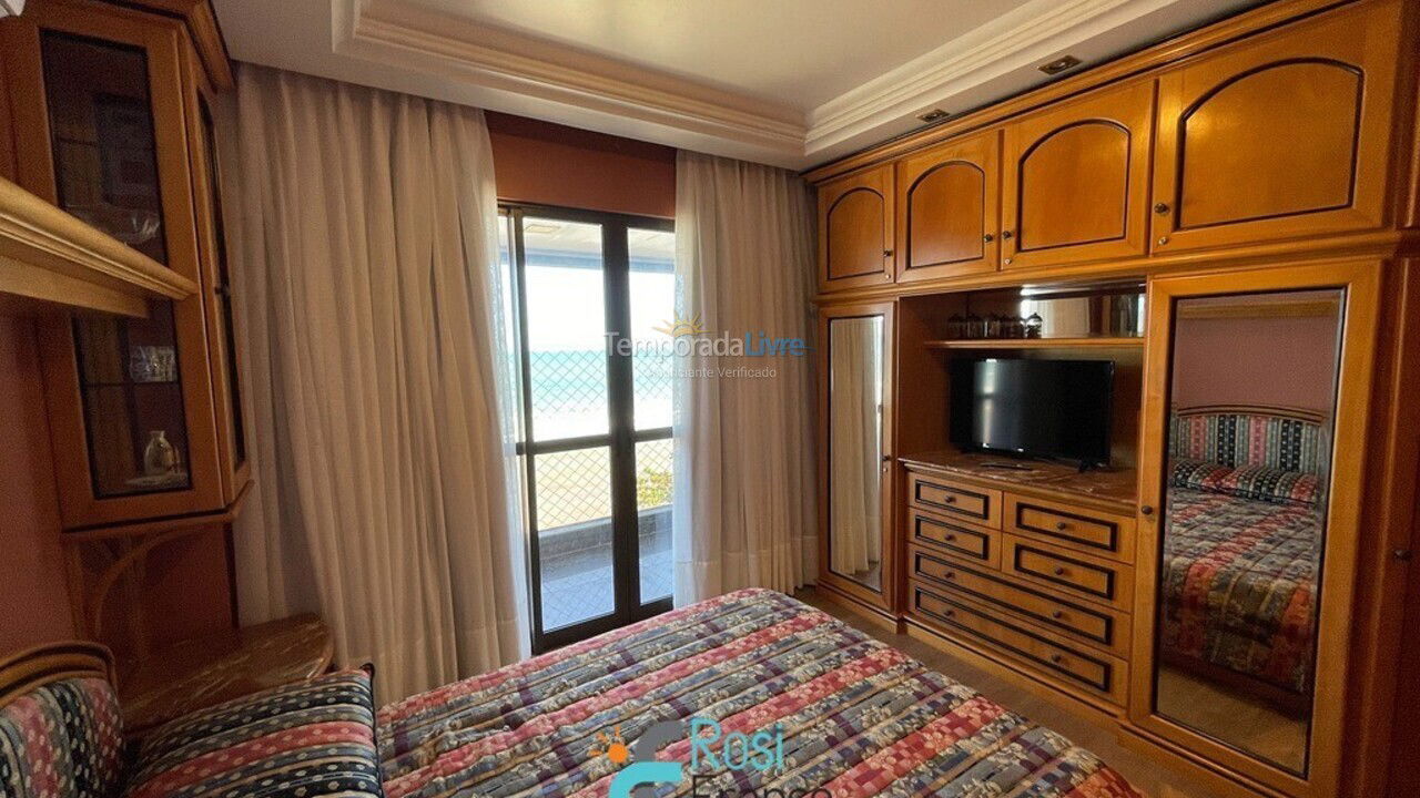 Apartment for vacation rental in Itapema (Meia Praia Frente Mar)