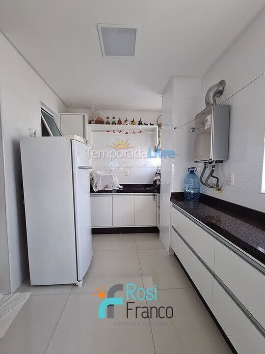 Apartamento para alquiler de vacaciones em Itapema (Meia Praia Quadra do Mar)