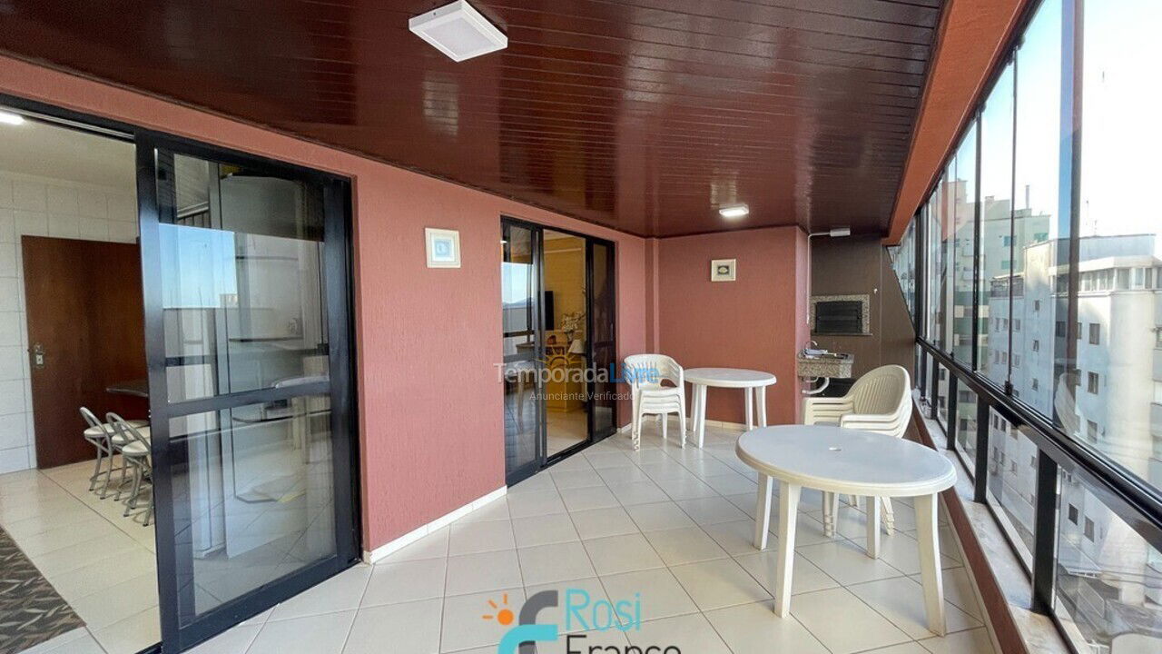 Apartment for vacation rental in Itapema (Meia Praia Quadra do Mar)