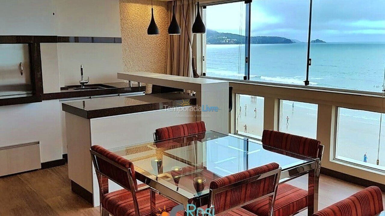 Apartamento para alquiler de vacaciones em Itapema (Meia Praia Frente Mar)