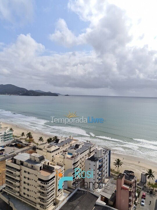 Apartment for vacation rental in Itapema (Meia Praia Quadra do Mar)