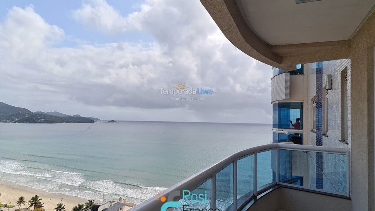 Apartment for vacation rental in Itapema (Meia Praia Quadra do Mar)