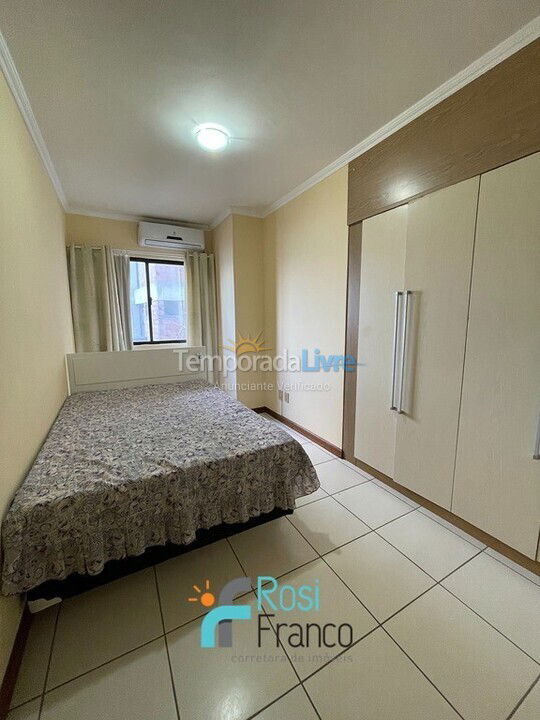 Apartamento para alquiler de vacaciones em Itapema (Meia Praia Quadra do Mar)