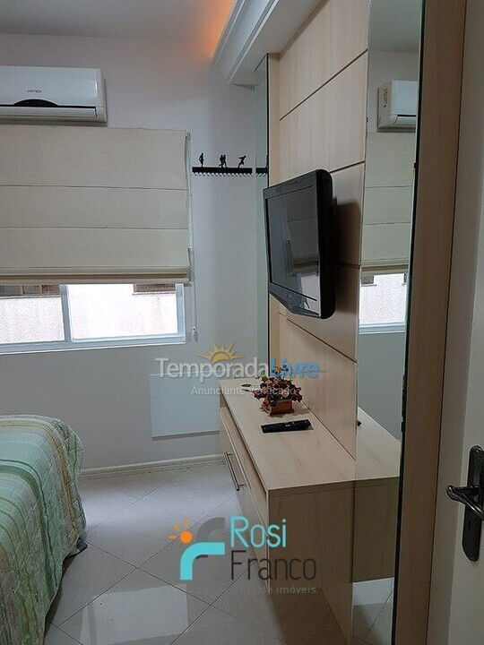 Apartamento para aluguel de temporada em Itapema (Meia Praia Frente Mar)