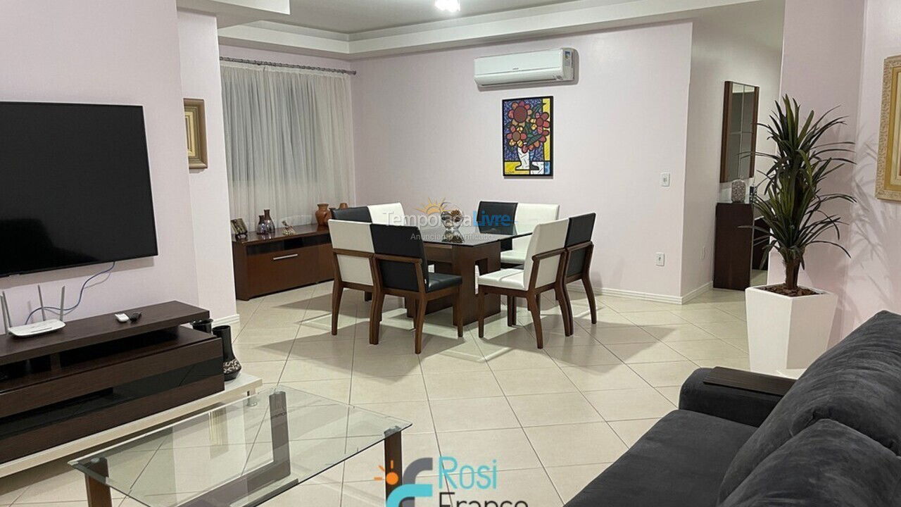 Apartment for vacation rental in Itapema (Meia Praia Quadra do Mar)