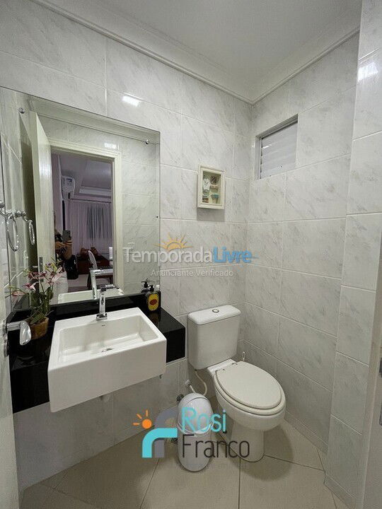 Apartment for vacation rental in Itapema (Meia Praia Quadra do Mar)