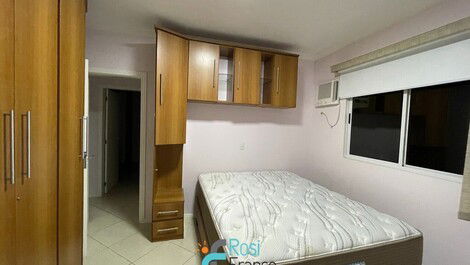 Apartment with 3 suites and 2 parking spaces, second block, Meia Praia, SC