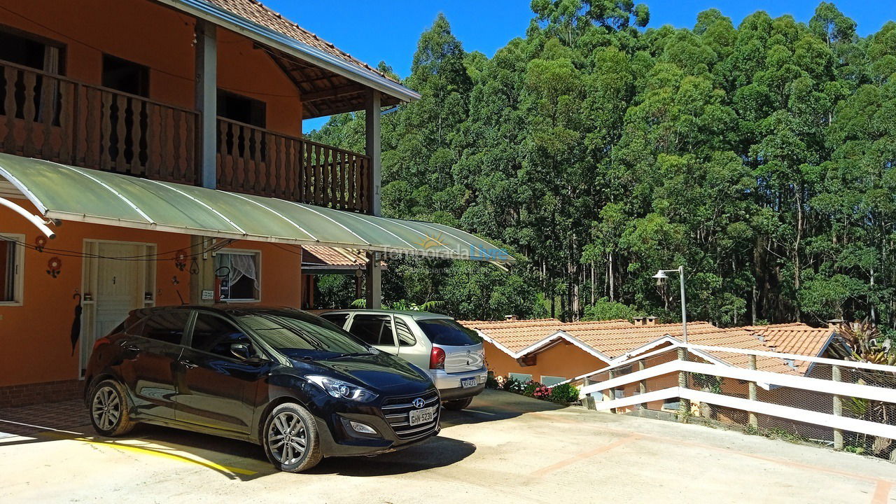 Casa para alquiler de vacaciones em Monte Verde (Itapuã)