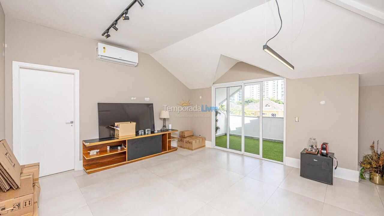 Casa para aluguel de temporada em Rio de Janeiro (Barra da Tijuca)