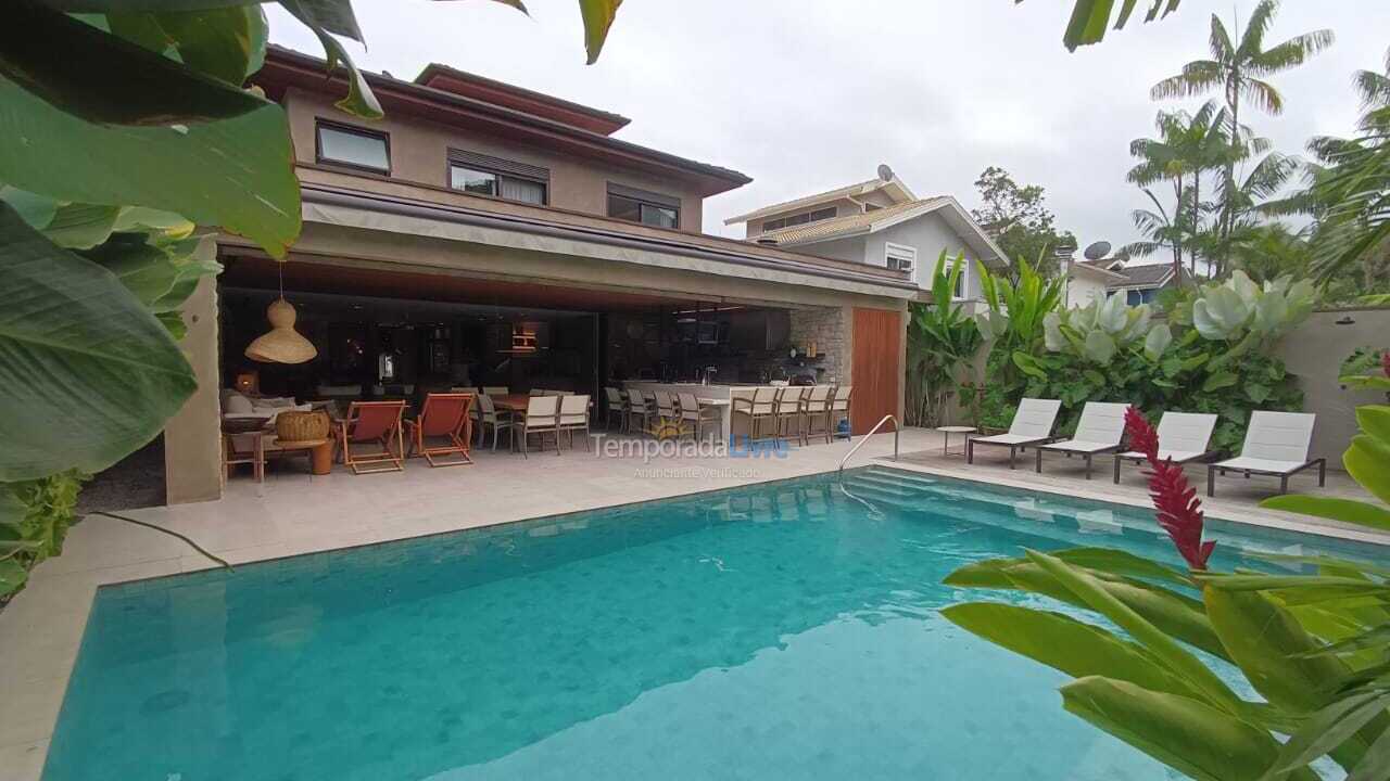 House for vacation rental in São Sebastião (Praia da Baleia)