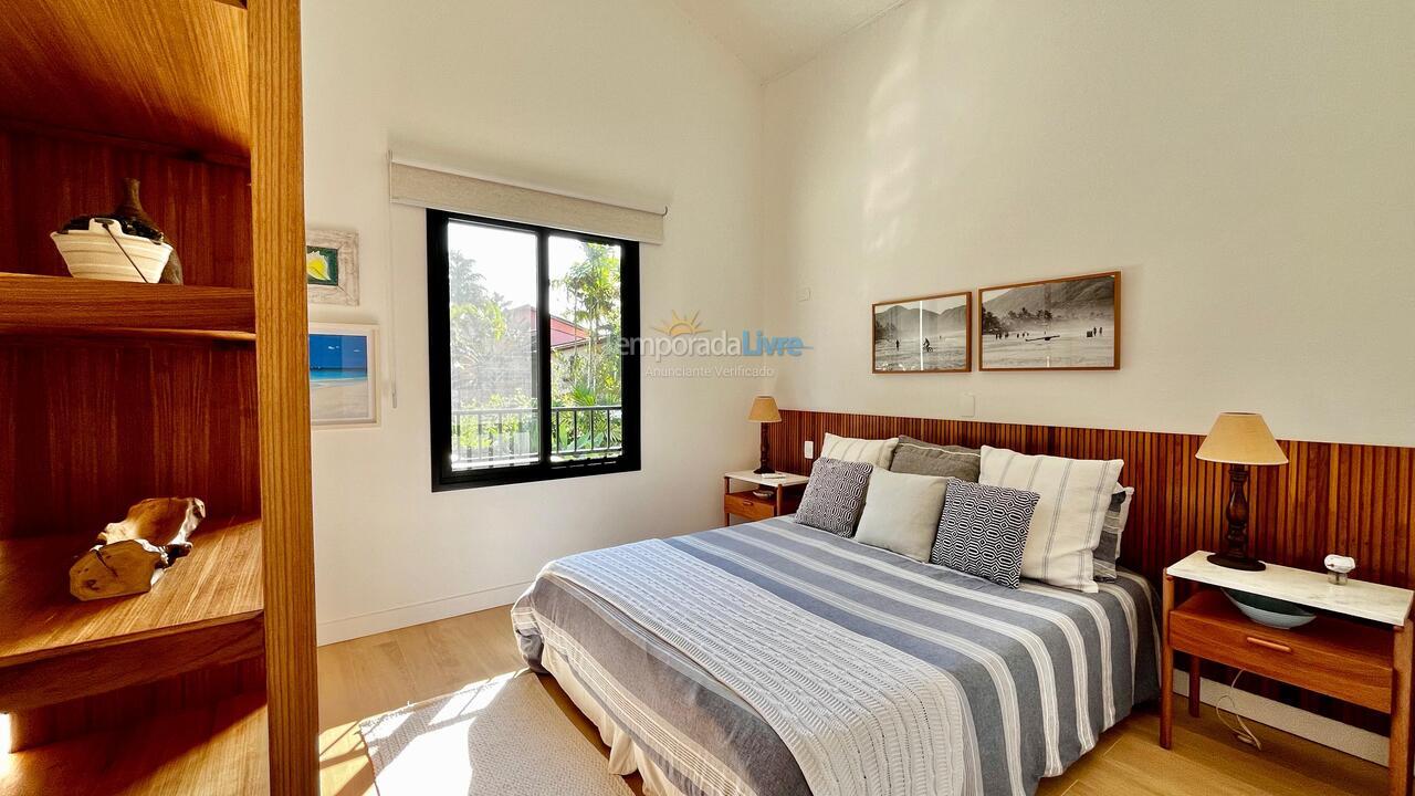 House for vacation rental in São Sebastião (Praia da Baleia)