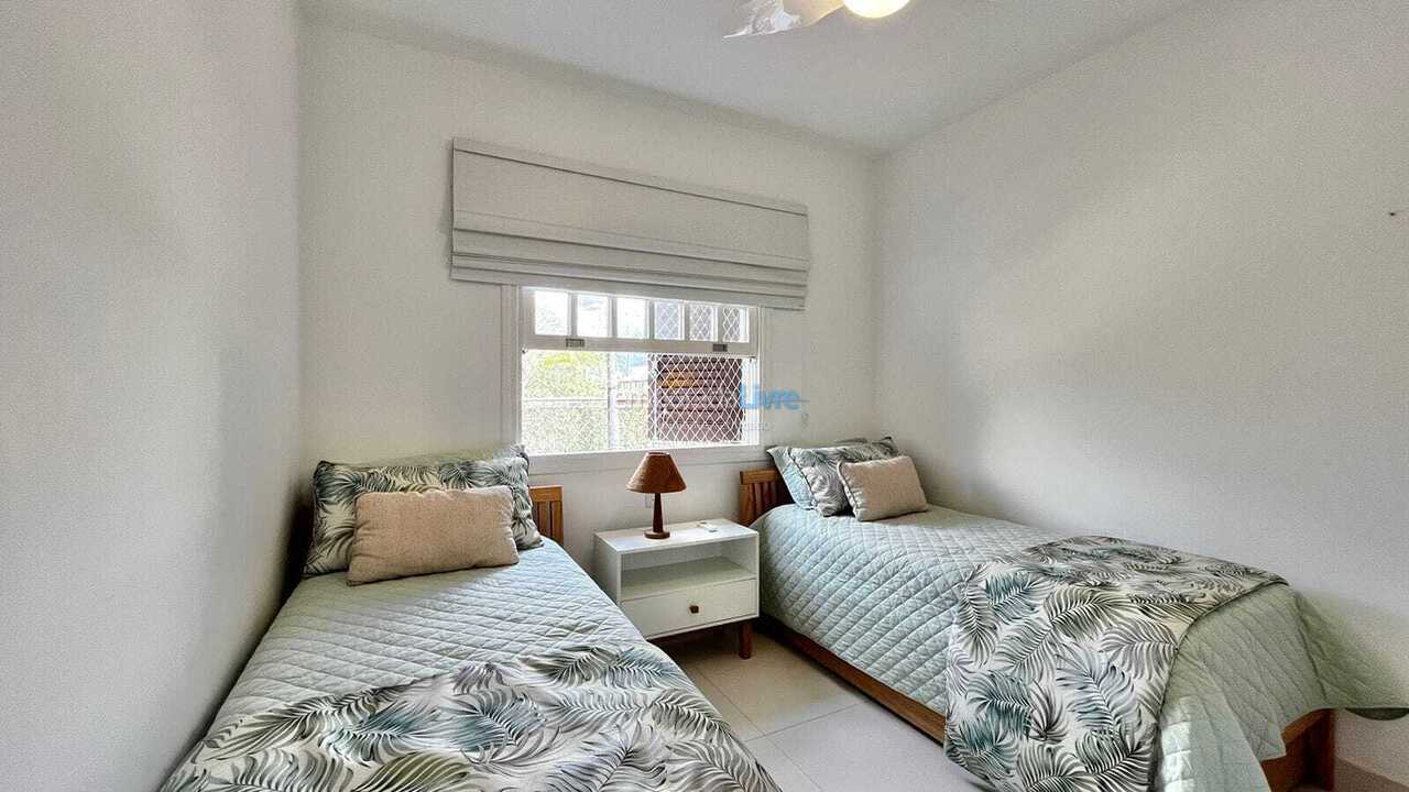 House for vacation rental in São Sebastião (Praia da Baleia)