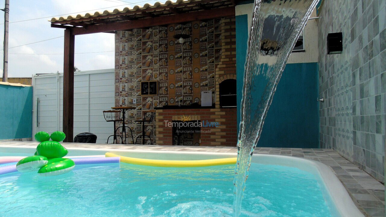 Casa para aluguel de temporada em Cabo Frio (Unamar)