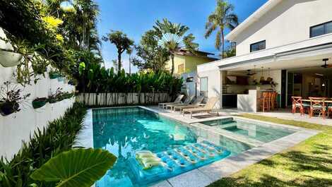 HOUSE IN CONDONIUM IN PRAIA DA BALEIA# NORTH COAST