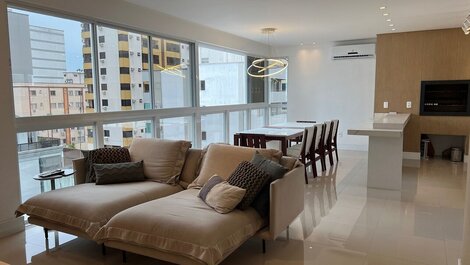 3 suites com vista mar em balneário Camboriú