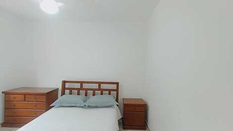 Apartamento no Wembley tênis toninhas Ubatuba