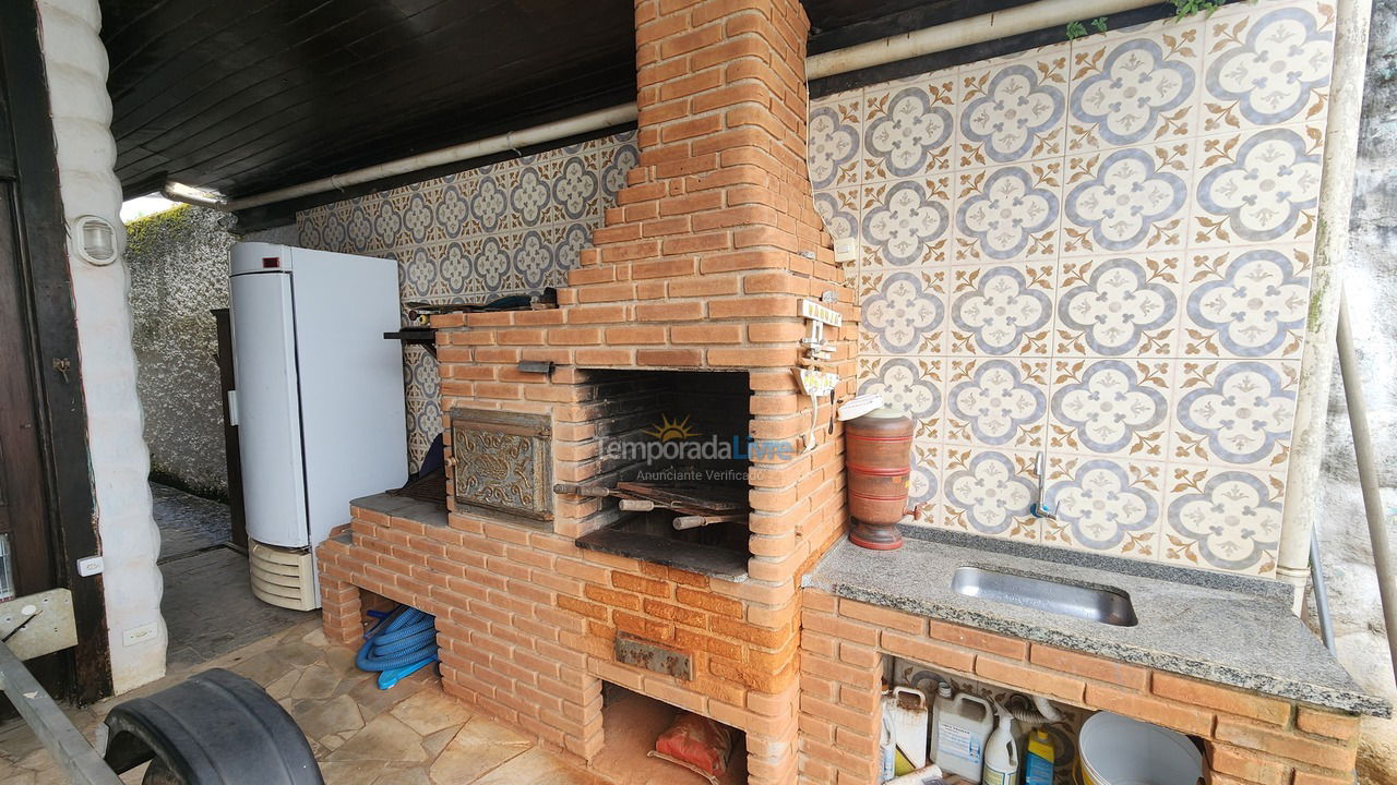 Casa para aluguel de temporada em Guarujá (Enseada)