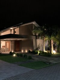 Casa Luxuosa no Condomínio Ilhas Resort