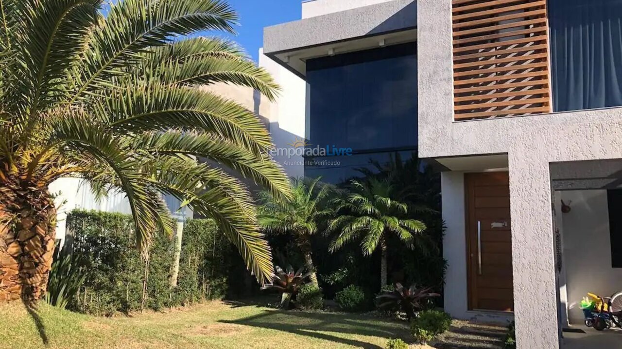 House for vacation rental in Xangri Lá (Atlântida)