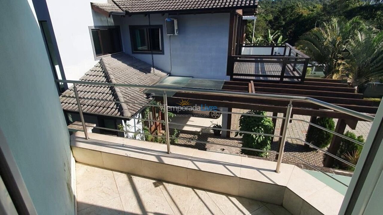 Casa para alquiler de vacaciones em Balneário Camboriú (Estaleirinho)