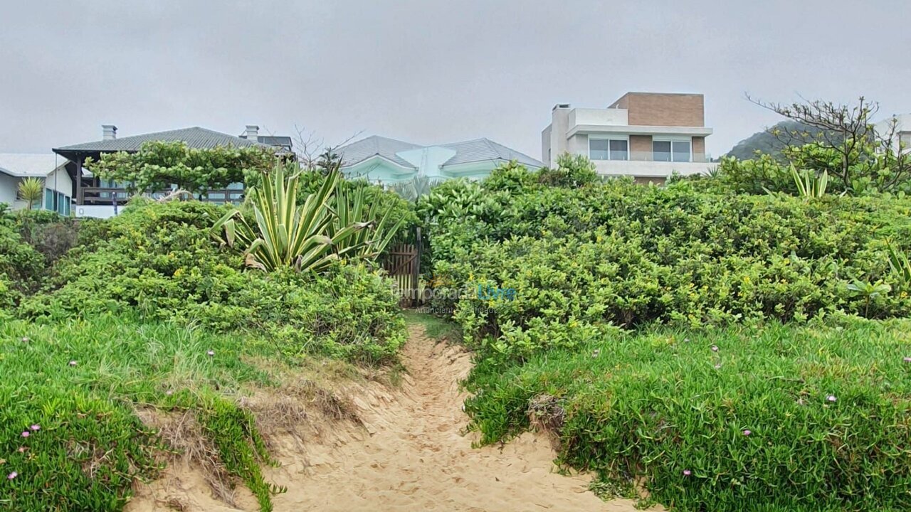 Casa para aluguel de temporada em Balneário Camboriú (Estaleirinho)