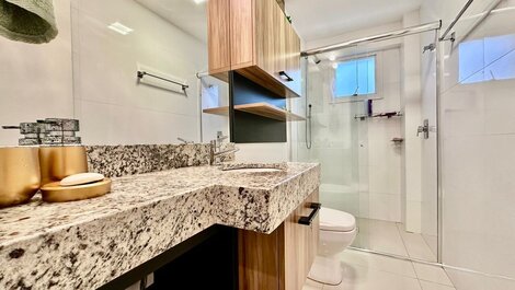 Apartamento Luxuoso de 2 Dormitórios