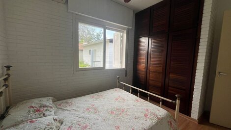 Casa com Piscina para 10 Pessoas em Xangri-Lá!