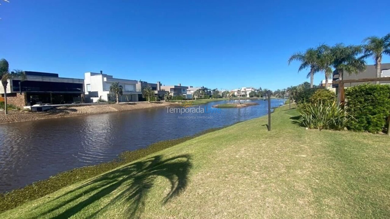 House for vacation rental in Xangri Lá (Atlântida)