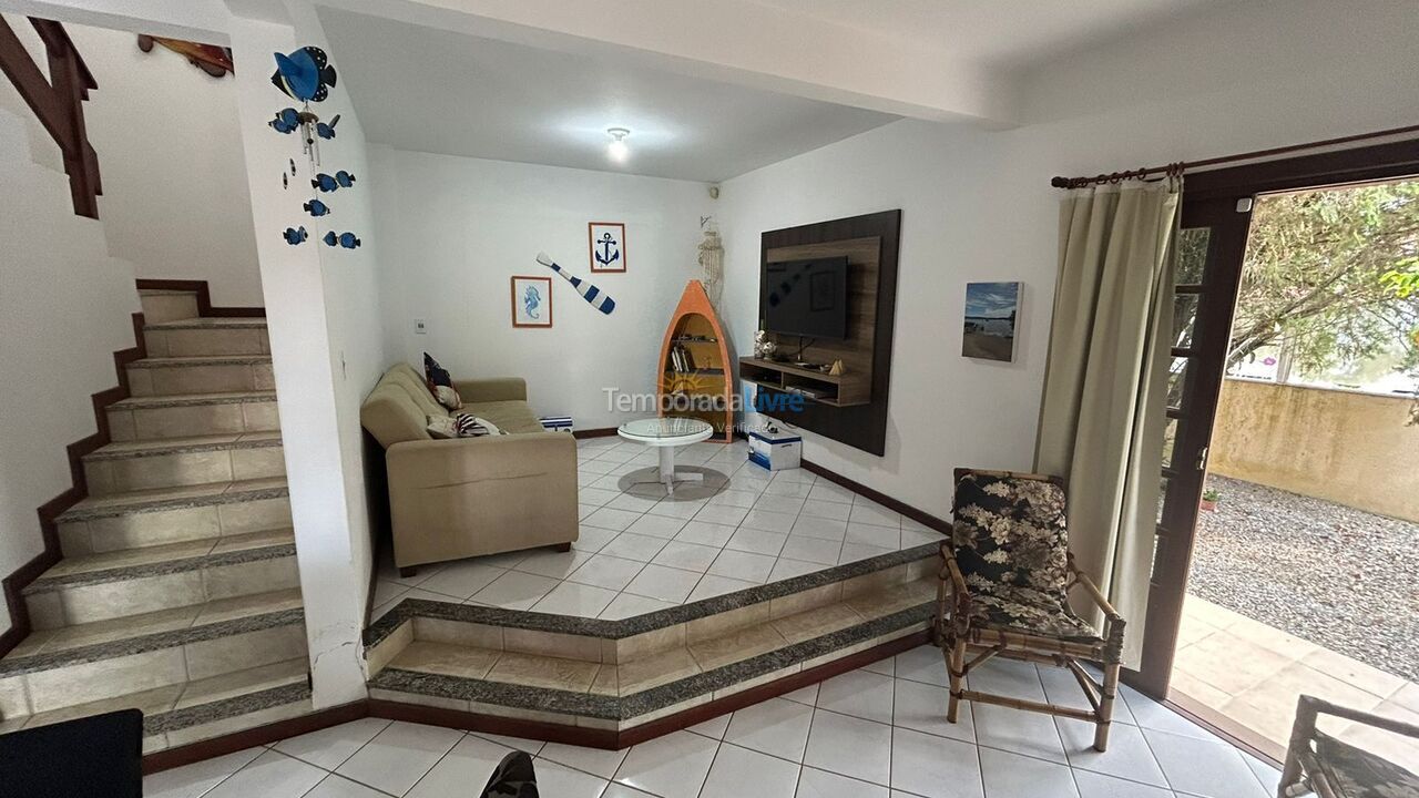 House for vacation rental in Bombinhas (Praia de Bombas)