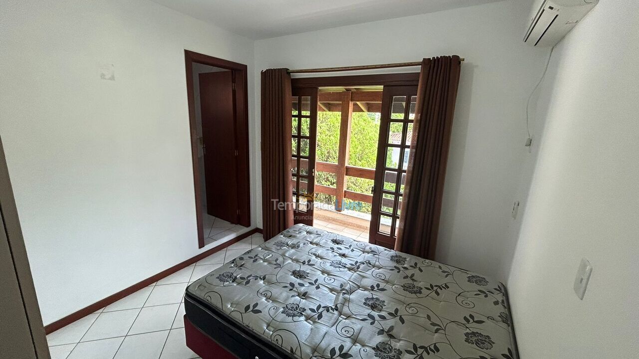 House for vacation rental in Bombinhas (Praia de Bombas)