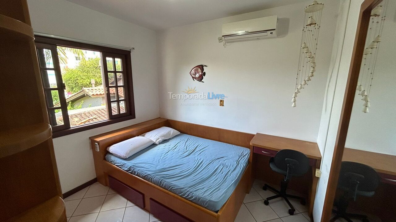 House for vacation rental in Bombinhas (Praia de Bombas)