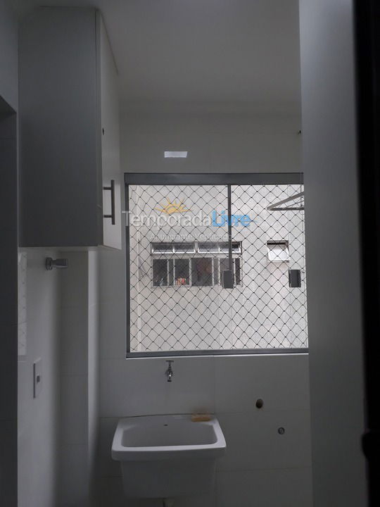 Apartamento para aluguel de temporada em Guarujá (Pitangueiras)