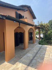 COSTA DO SOL GUARATUBA, AIR CONDIC, HEATED POOL, WI FI, 4 SUITES.