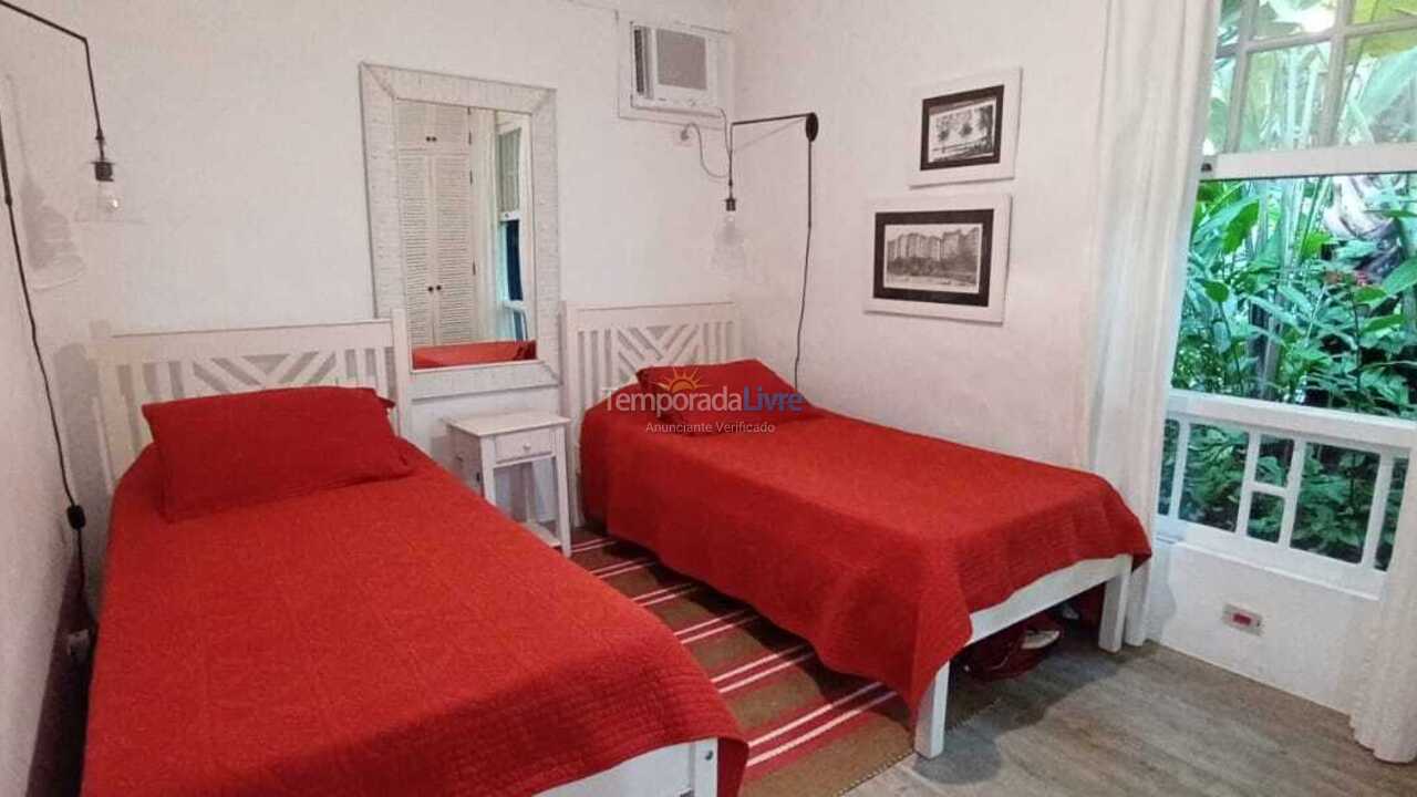 House for vacation rental in São Sebastião (Camburizinho)