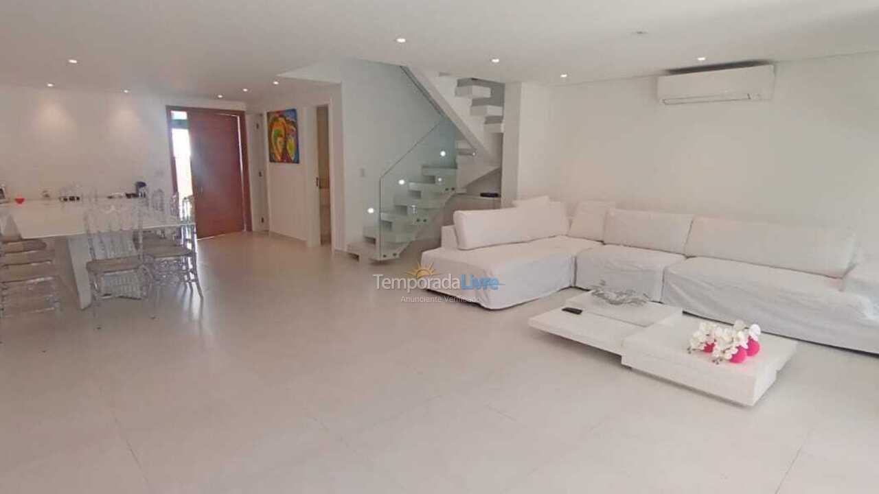 House for vacation rental in São Sebastião (Praia da Baleia)