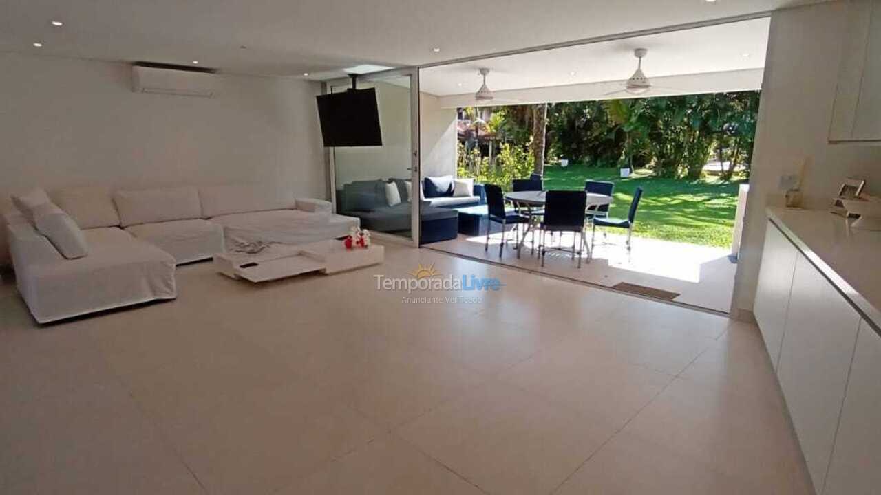 House for vacation rental in São Sebastião (Praia da Baleia)