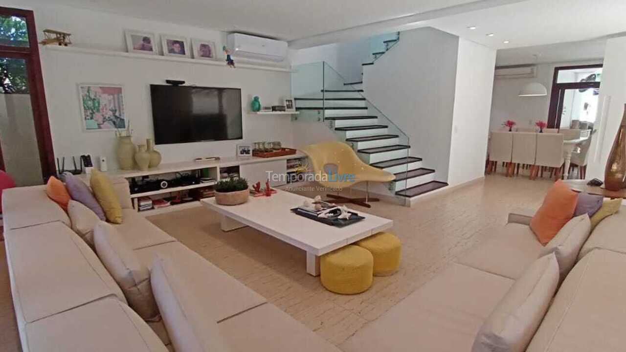 House for vacation rental in São Sebastião (Praia da Baleia)