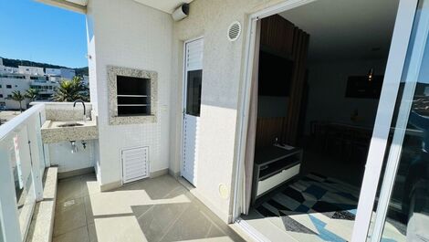 Apartamento Novo 3 dormitórios na Praia de Mariscal