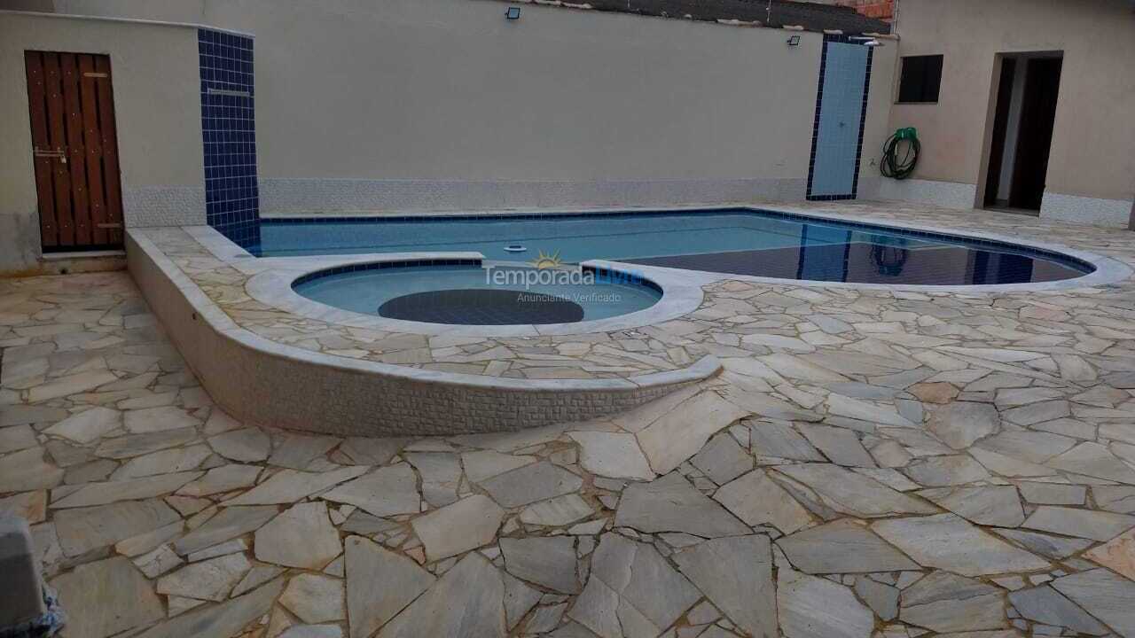 House for vacation rental in Caraguatatuba (Martin de Sá)