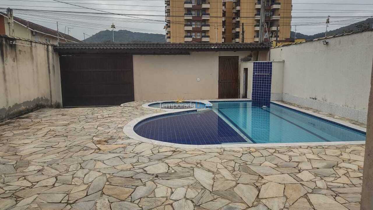 House for vacation rental in Caraguatatuba (Martin de Sá)