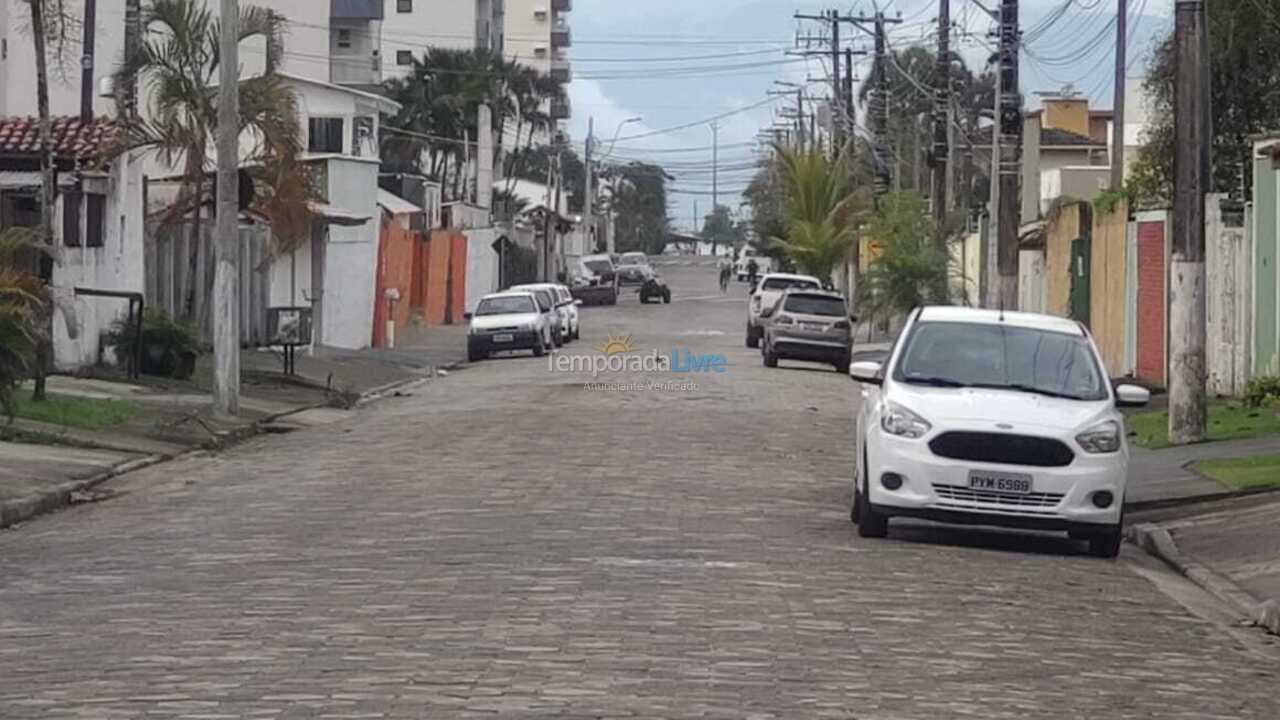 Casa para alquiler de vacaciones em Caraguatatuba (Martin de Sá)