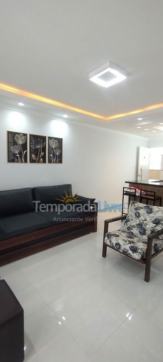 Apartamento para aluguel de temporada em Guarujá (Pitangueiras)