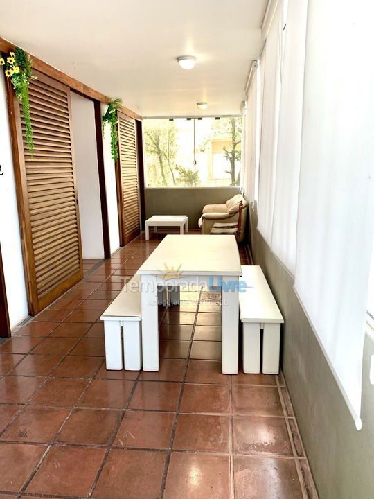 Apartment for vacation rental in Guarujá (Enseada)