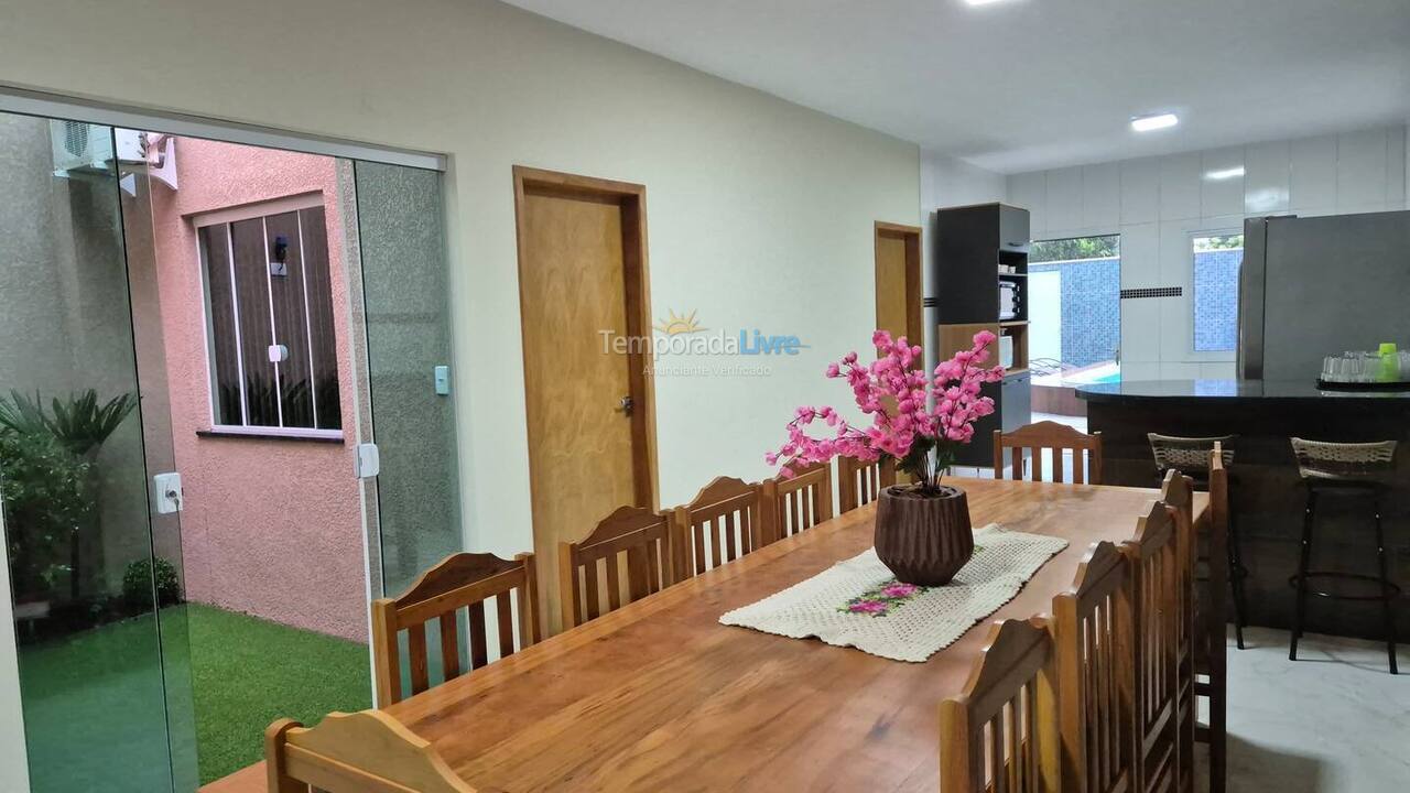 Casa para alquiler de vacaciones em Pontal do Paraná (Balneário Ipanema)