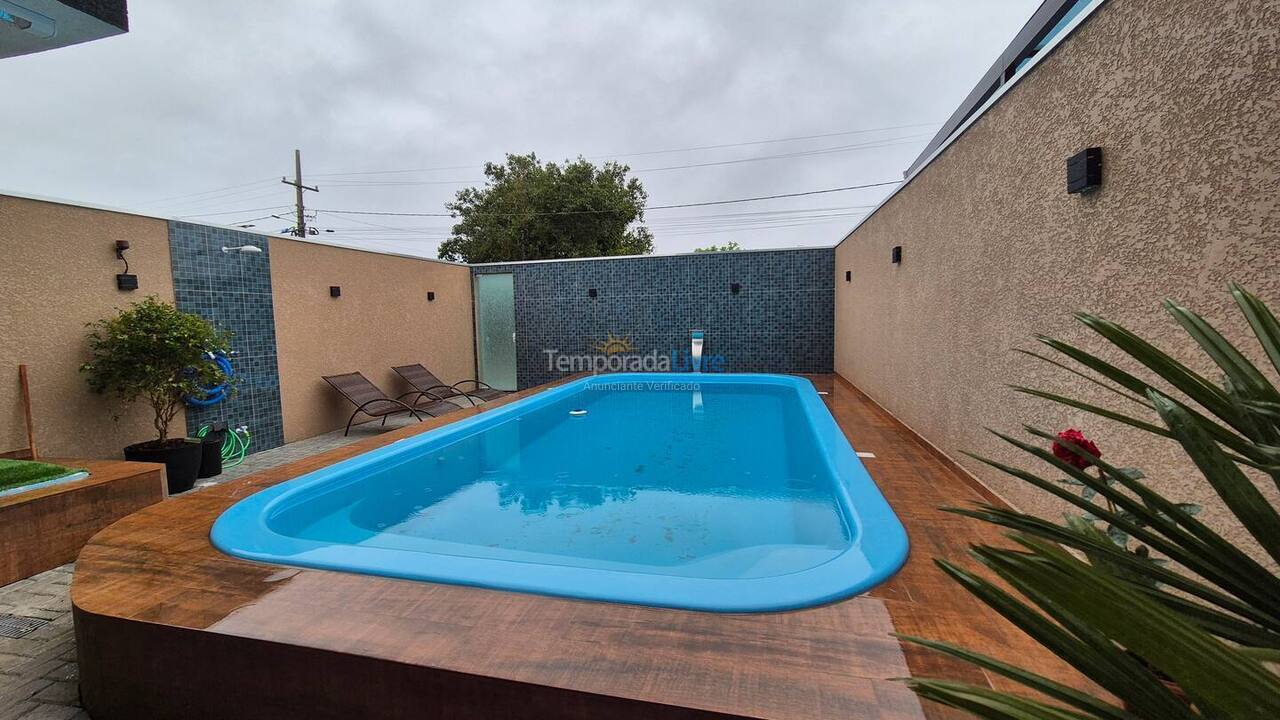 Casa para aluguel de temporada em Pontal do Paraná (Balneário Ipanema)