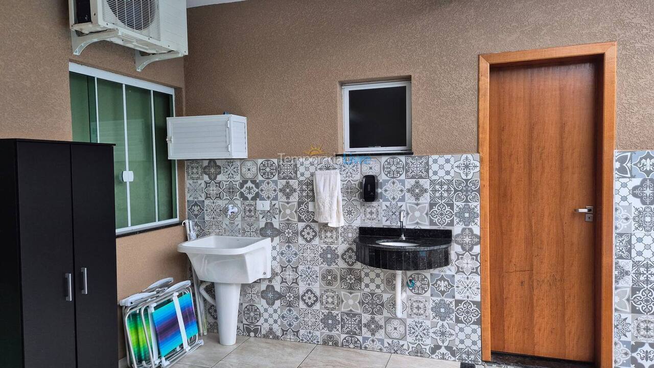 Casa para aluguel de temporada em Pontal do Paraná (Balneário Ipanema)