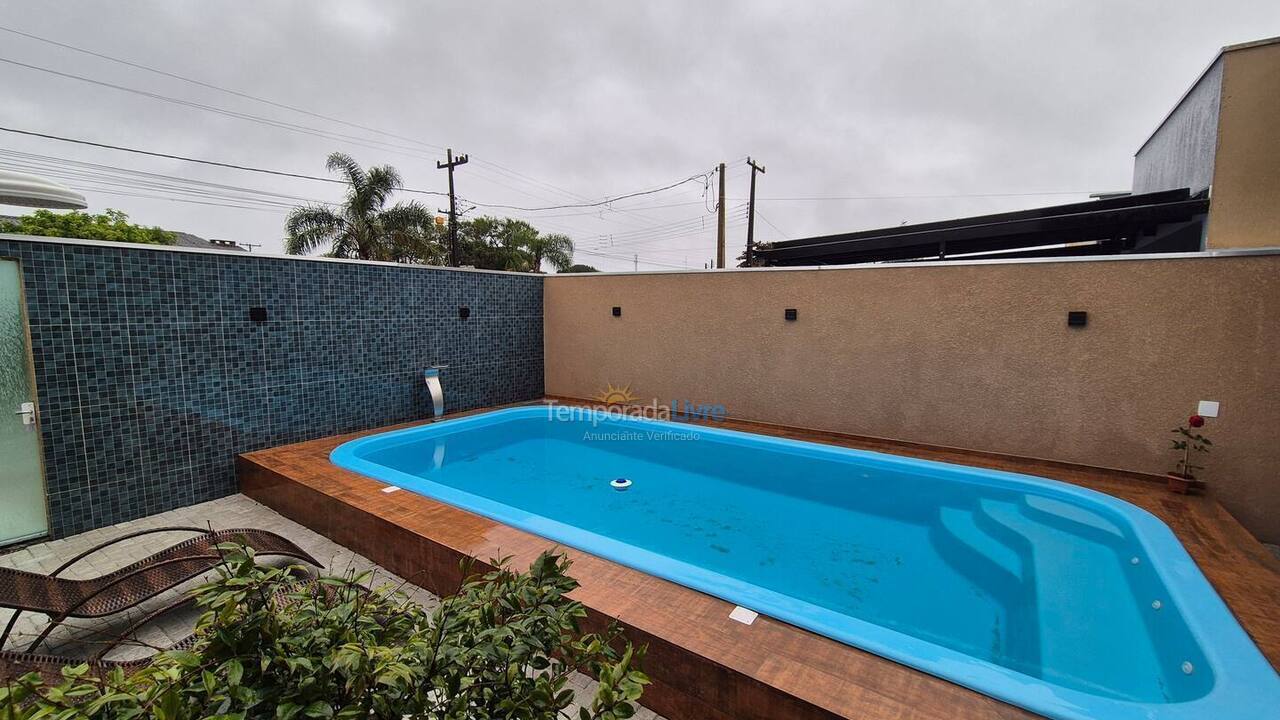 Casa para aluguel de temporada em Pontal do Paraná (Balneário Ipanema)