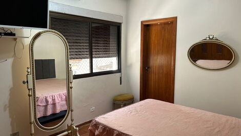 Precioso apartamento en la playa Pitangueiras, en Guarujá para la temp